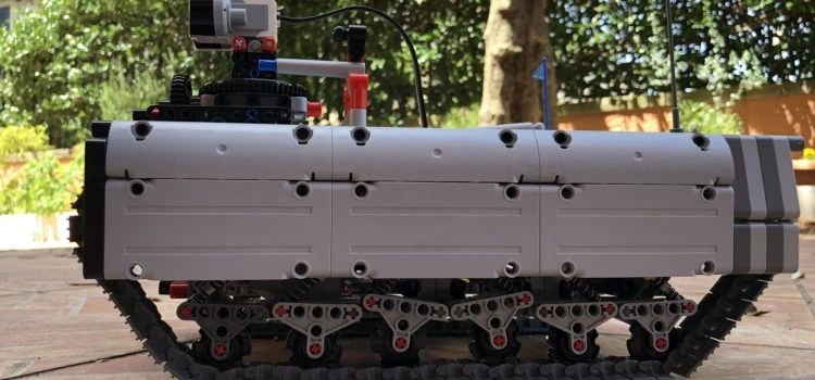 Ev3 Tracked Explorer Mark II unveiled Ev3 Tracked Explorer Mark II unveiled