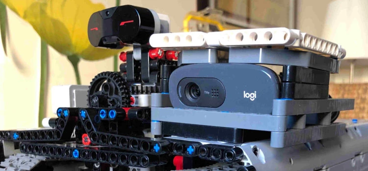 Ev3 Tracked Explorer Mark II is ready! Ev3 Tracked Explorer Mark II is ready!