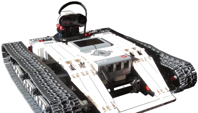 Latest pictures of the Ev3 Tracked Explor3r vehicle Ev3 Tracked Explor3r